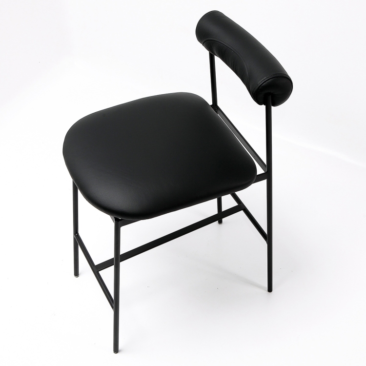 Banqueta Oliva 70CM Couro Preto