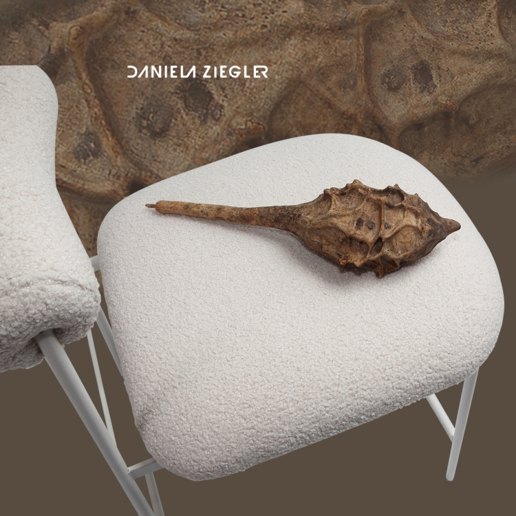 Banqueta Oliva 70CM Branca em Tecido Off White