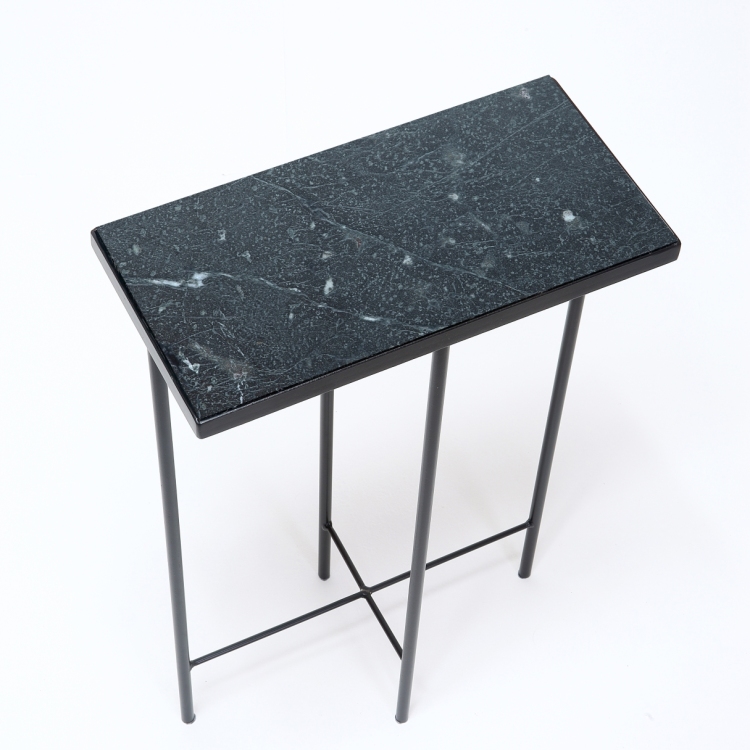 Mesa Lateral Pequena Solai Quartzito Kouros