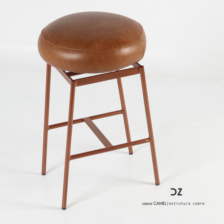 Banqueta Macaron 60cm Cobre em Couro Camel