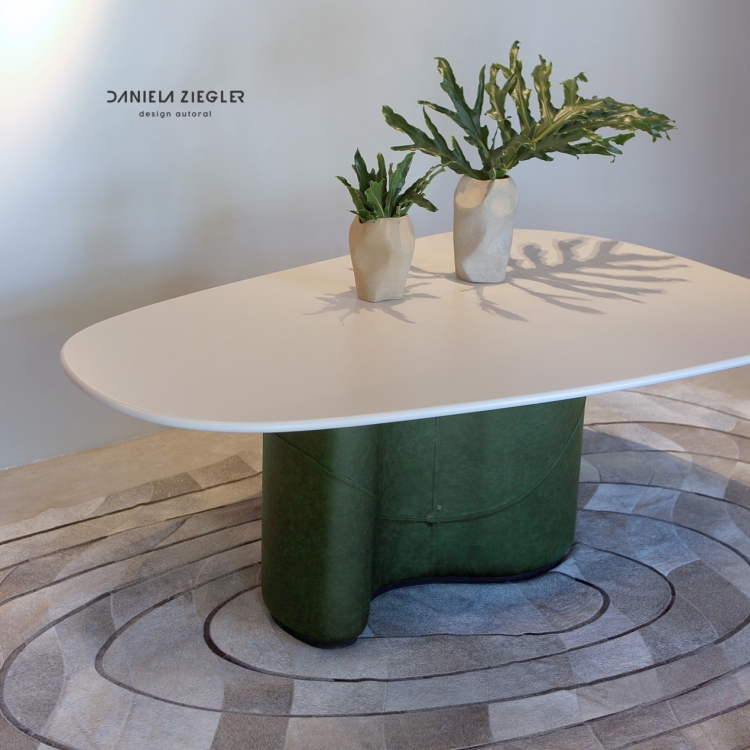 Mesa Jantar Bossa Tampo MDF e Base Couro Verde Musgo